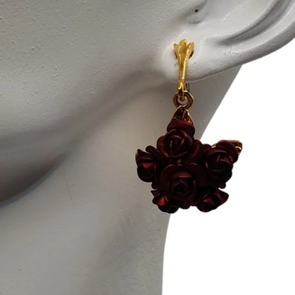 NIB Danbury Mint A Dozen Roses 24K Gold Plated Earrings - Picture 6 of 10